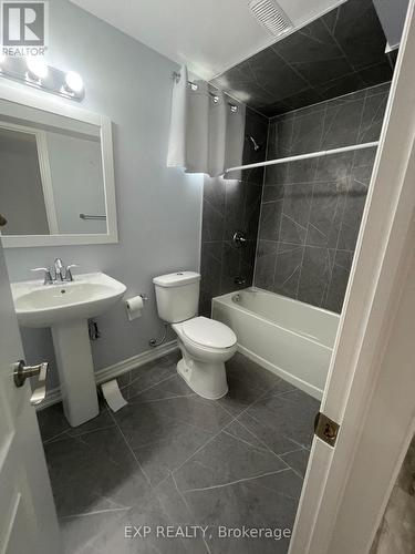 Bsmt - 134 Camellia Crescent, Oakville, ON - Indoor Photo Showing Bathroom
