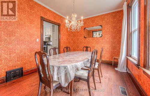 7 Richmond Avenue, Kitchener, ON - Indoor Photo Showing Dining Room