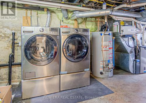 7 Richmond Avenue, Kitchener, ON - Indoor Photo Showing Laundry Room