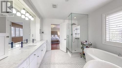 3229 Liptay Avenue, Oakville, ON - Indoor Photo Showing Bathroom