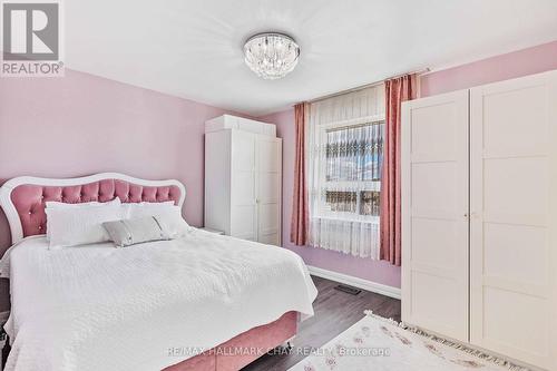 7 Harefield Drive, Toronto, ON - Indoor Photo Showing Bedroom