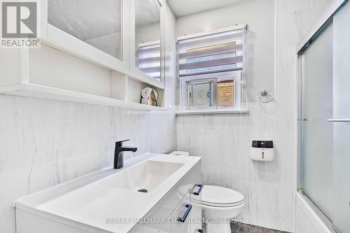 7 Harefield Drive, Toronto, ON - Indoor Photo Showing Bathroom