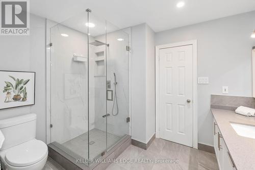 31 Topbank Drive, Toronto, ON - Indoor Photo Showing Bathroom
