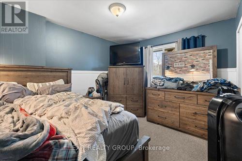 23-25 Duncan Street, Quinte West, ON - Indoor Photo Showing Bedroom