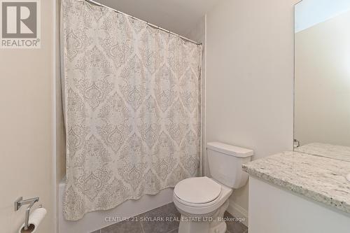 304 - 65 Yorkland Boulevard, Brampton, ON - Indoor Photo Showing Bathroom
