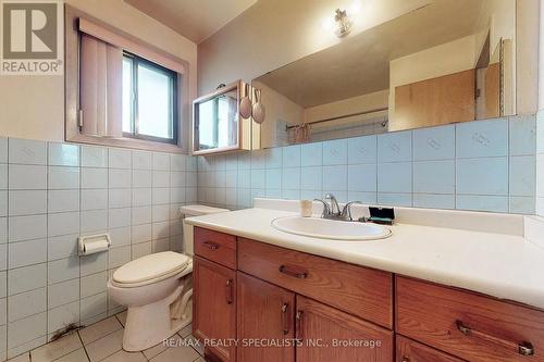 1082 Greaves Avenue, Mississauga, ON - Indoor Photo Showing Bathroom