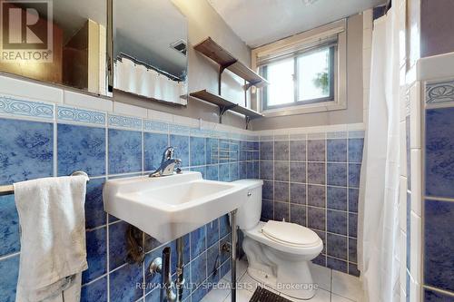 1082 Greaves Avenue, Mississauga, ON - Indoor Photo Showing Bathroom