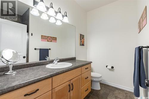 415 Faldo Crescent, Warman, SK - Indoor Photo Showing Bathroom