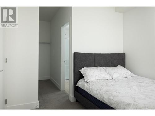 3634 Mission Springs Drive Unit# 602B, Kelowna, BC - Indoor Photo Showing Bedroom