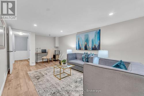 7 Garside Avenue S, Hamilton, ON - Indoor Photo Showing Living Room