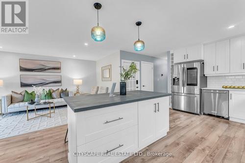 7 Garside Avenue S, Hamilton, ON - Indoor Photo Showing Kitchen