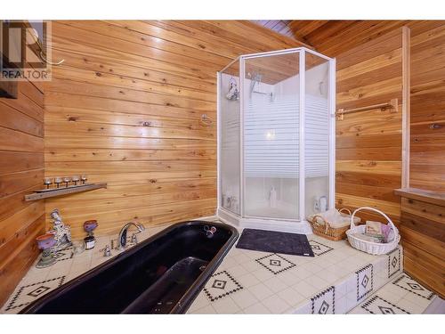 956 Barber Road, Clearwater, BC - Indoor Photo Showing Other Room