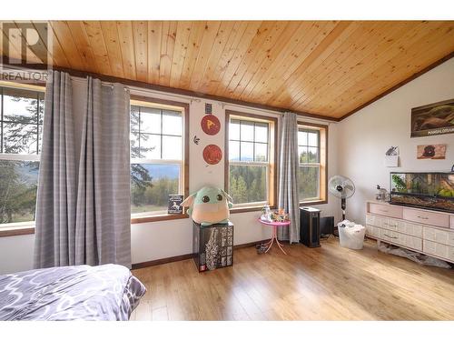 956 Barber Road, Clearwater, BC - Indoor Photo Showing Bedroom