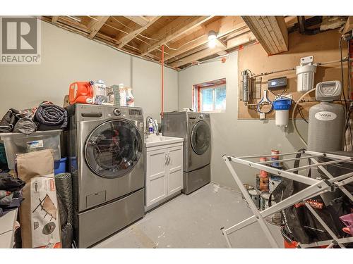 956 Barber Road, Clearwater, BC - Indoor Photo Showing Laundry Room