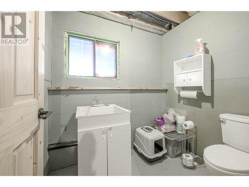 956 Barber Road, Clearwater, BC - Indoor Photo Showing Bathroom