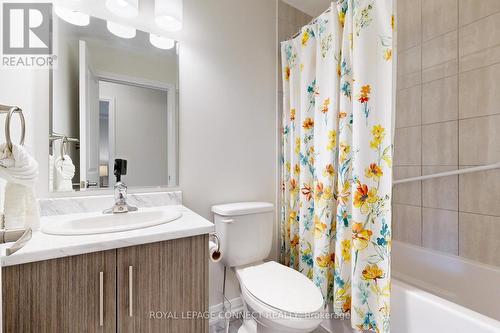 4 - 80 Marsh Avenue, Peterborough, ON - Indoor Photo Showing Bathroom
