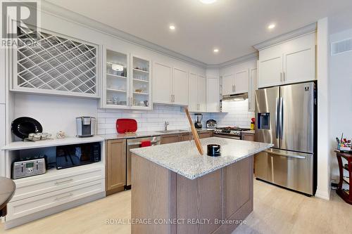 4 - 80 Marsh Avenue, Peterborough, ON - Indoor Photo Showing Kitchen With Upgraded Kitchen