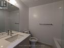 613 - 210 Simcoe Street, Toronto, ON  - Indoor Photo Showing Bathroom 