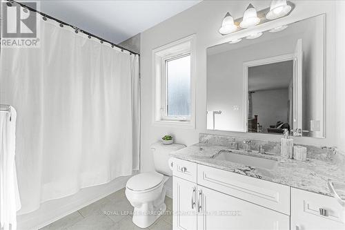 269 Woodway Trail, Norfolk, ON - Indoor Photo Showing Bathroom