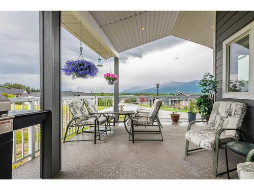 1022 Purcell Crescent, Creston, BC - Outdoor With Deck Patio Veranda With Exterior