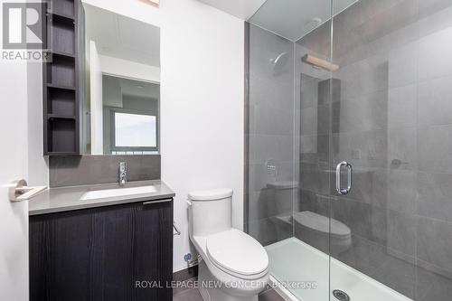 907 - 1000 Portage Parkway, Vaughan, ON - Indoor Photo Showing Bathroom
