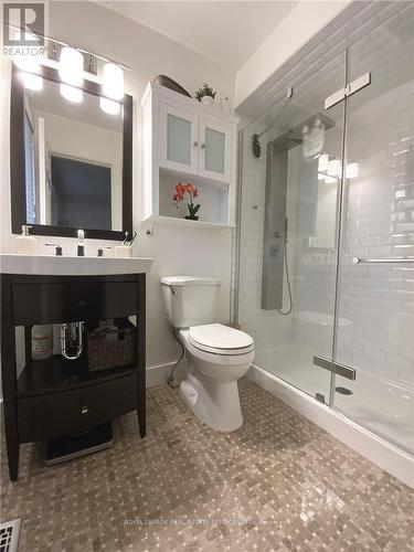 1134 Glen Valley Road, Oakville, ON - Indoor Photo Showing Bathroom