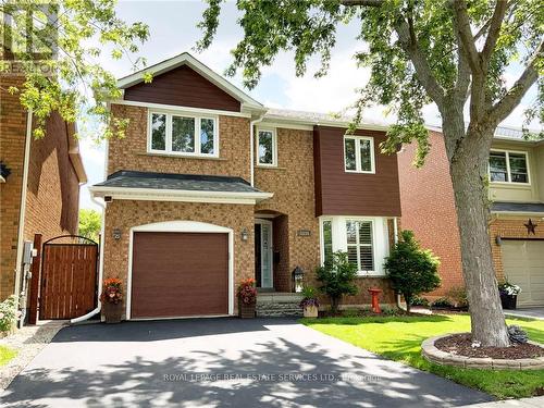 1134 Glen Valley Road, Oakville (West Oak Trails), ON - Outdoor