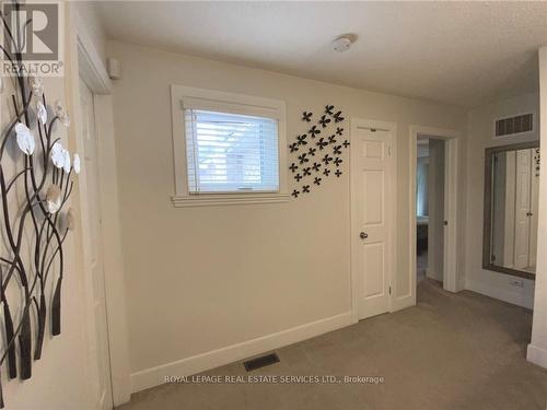 1134 Glen Valley Road, Oakville (West Oak Trails), ON - Indoor Photo Showing Other Room