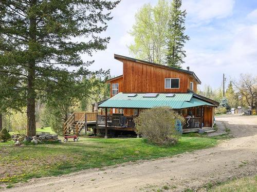 956 Barber Rd, Clearwater, BC - Outdoor With Deck Patio Veranda