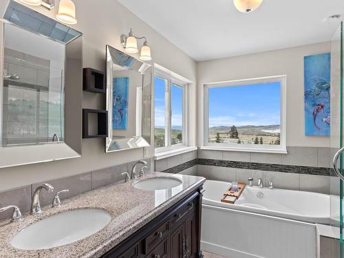 4860 Jackson Road, Kamloops, BC - Indoor Photo Showing Bathroom