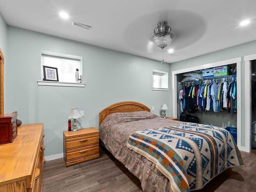 4860 Jackson Road, Kamloops, BC - Indoor Photo Showing Bedroom