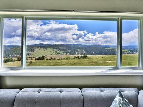 4860 Jackson Road, Kamloops, BC - Indoor Photo Showing Bedroom