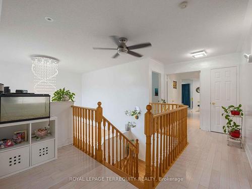 1330 Aldergrove Dr, Oshawa, ON - Indoor Photo Showing Other Room
