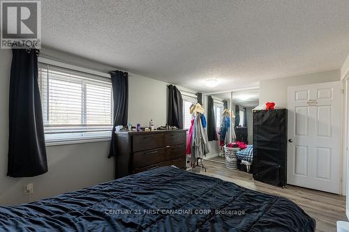 23 - 217 Martinet Avenue, London, ON - Indoor Photo Showing Bedroom