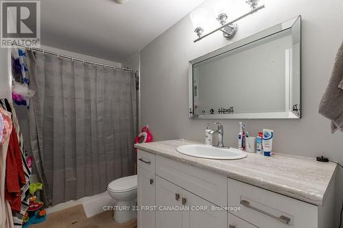 23 - 217 Martinet Avenue, London, ON - Indoor Photo Showing Bathroom