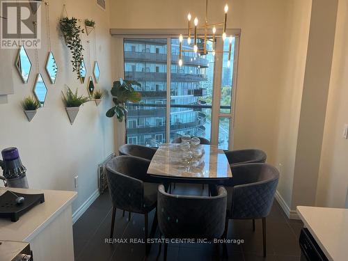 1015 - 39 Annie Craig Drive, Toronto, ON - Indoor Photo Showing Dining Room
