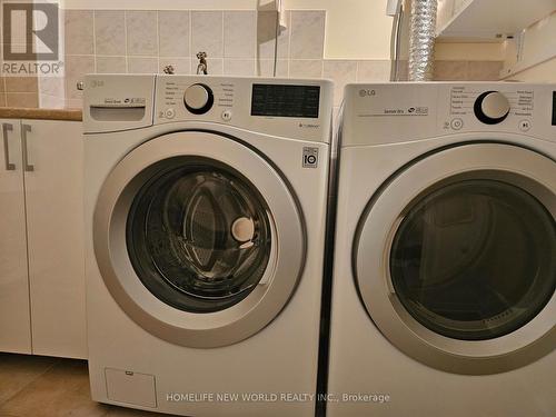 24 Ellesmere Street, Richmond Hill, ON - Indoor Photo Showing Laundry Room