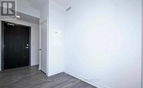 707 - 1 Cardiff Road, Toronto, ON - Indoor Photo Showing Other Room