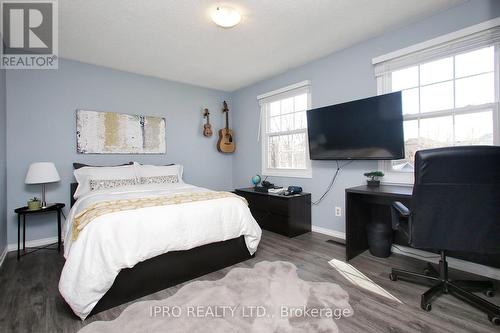1501 Napanee Road, Pickering, ON - Indoor Photo Showing Bedroom