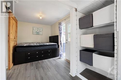 135 Bayview Drive, Constance Bay, ON - Indoor Photo Showing Bedroom