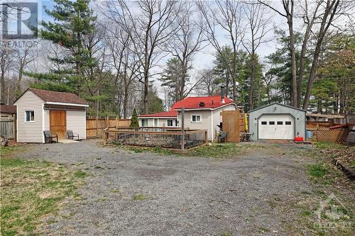 135 Bayview Drive, Constance Bay, ON - Outdoor