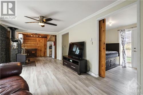 135 Bayview Drive, Constance Bay, ON - Indoor Photo Showing Other Room