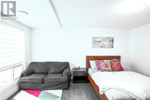 18 Tarquin Crescent, Nepean, ON - Indoor Photo Showing Bedroom