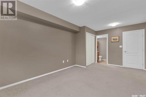 305 2 18Th Street, Battleford, SK - Indoor Photo Showing Other Room