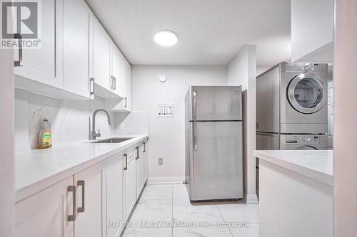 Low-B - 1801 Solitaire Court, Mississauga, ON - Indoor Photo Showing Laundry Room