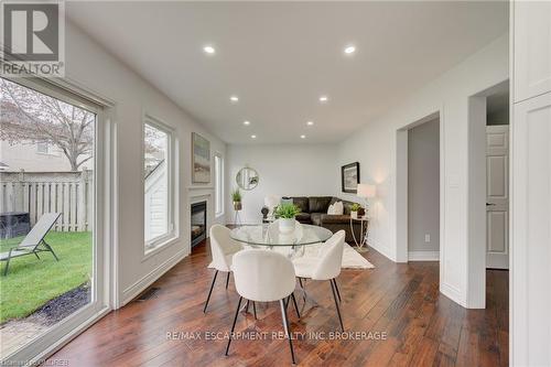 524 Caverhill Crescent, Milton, ON - Indoor Photo Showing Dining Room