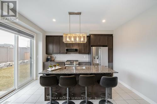 20 Callahan Court, Brampton, ON - Indoor Photo Showing Kitchen With Stainless Steel Kitchen With Upgraded Kitchen