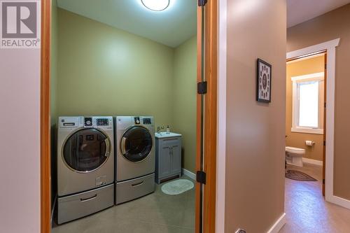896 Raven Hill Road, Osoyoos, BC - Indoor Photo Showing Laundry Room