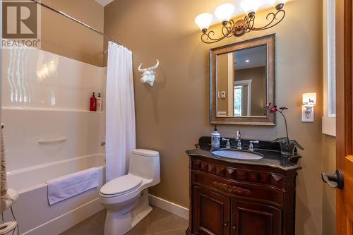 896 Raven Hill Road, Osoyoos, BC - Indoor Photo Showing Bathroom