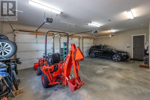 896 Raven Hill Road, Osoyoos, BC - Indoor Photo Showing Garage